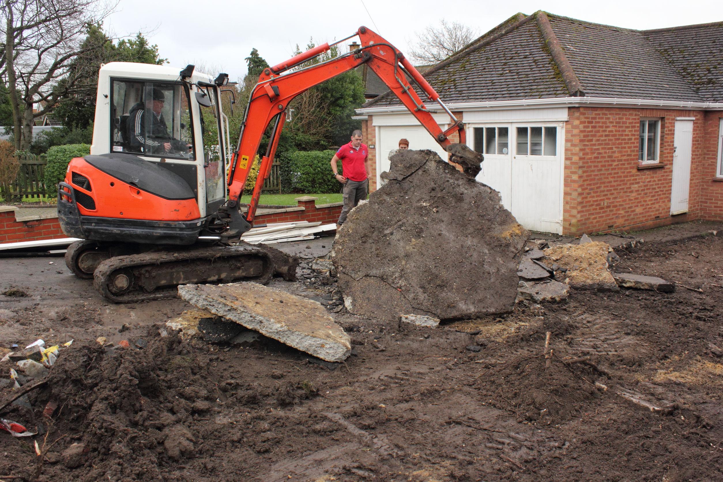 Dixon Dirt Works, LLC: Service Image-1 Dixon Dirt Works, LLC: Service Image-1